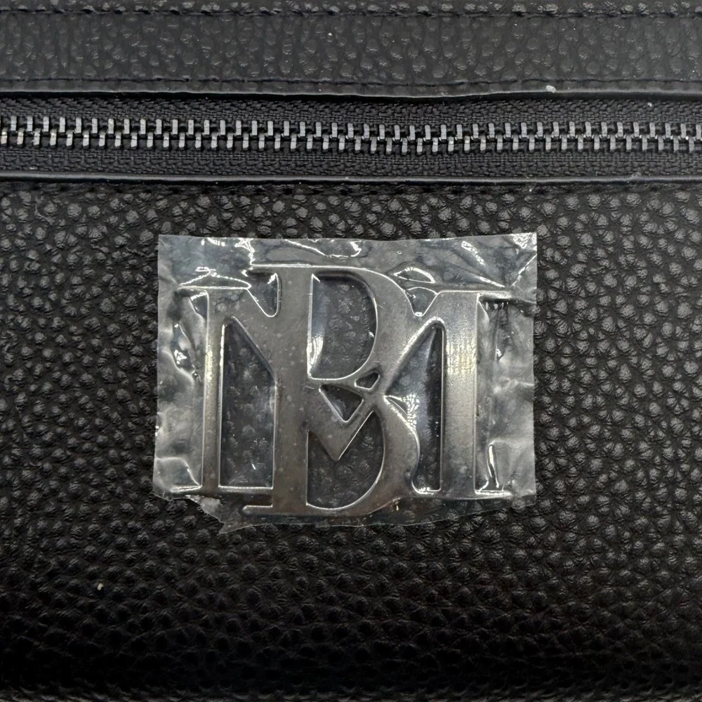 Badgley‎ Mischka Black wallet Ladies large Wallet Vegan Leather Zip Around $59